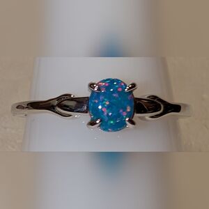 *BP #2123 Dainty & Dazzling Pale Green Fire Opal Rhodium Ring Size 9 BRAND NEW